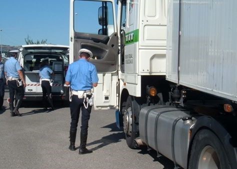 CONTROLLI_POLIZIA_CAMION_PADOVA_TRANSPORTONLINE