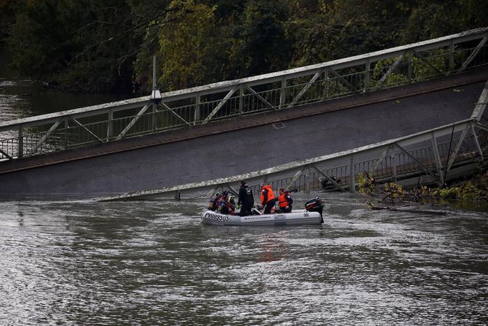 CROLLO_PONTE_FRANCIA_TIR