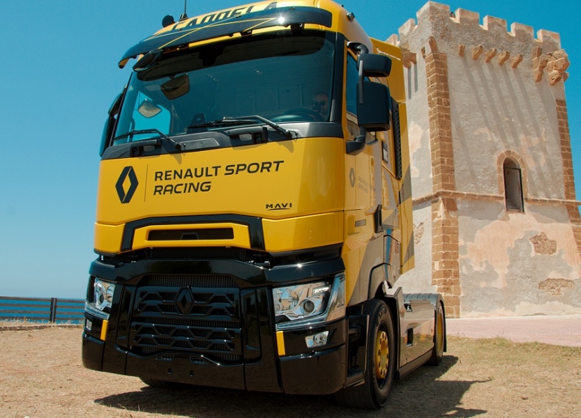 Candela_renault_truck_racing_sport