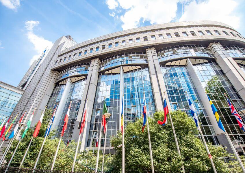 Carbon_tax_europea_primo_via_libera_dell’Eurocamera_alla_semplificazione_per_i_piccoli_importatori_TRANSPORTONLINE