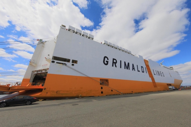 navi_car_Carrier_Ammonia-Ready_grimaldi_transportnline