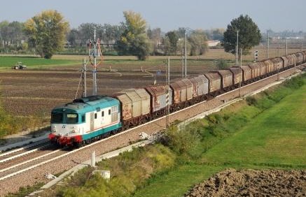 trenitalia-cargo-vagoni-merci