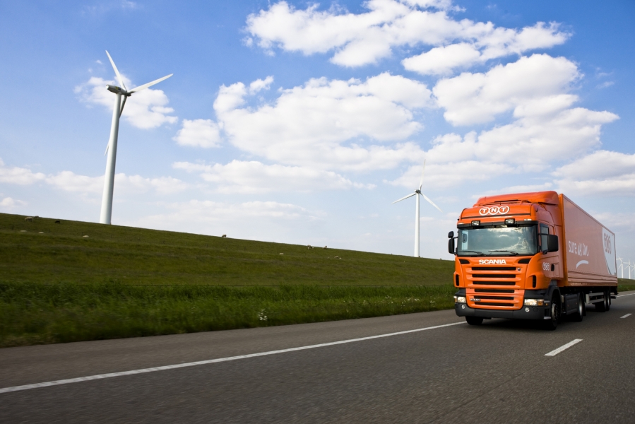 TNT Express si aggiudica un contratto con Lufthansa Bombardier Aviation Services