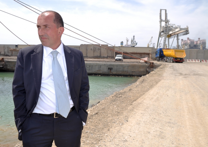 Porti: Genova, Delrio, chiede a Merlo di ritirare dimissioni