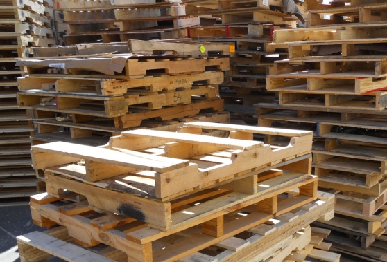 Scacco alla ‘banda dei pallets' dopo i furti a Carpi: quattro in manette