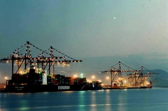 Indiscrezioni su accorpamenti delle Autorit Portuali