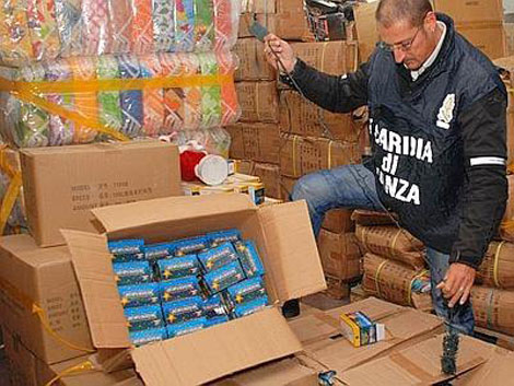 Commercio: 617mln euro prodotti falsificati o contraffatti bloccati in dogane Ue