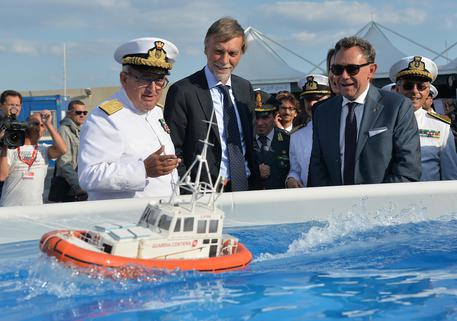 Porti: Genova, ''pista militare'' per il commissario