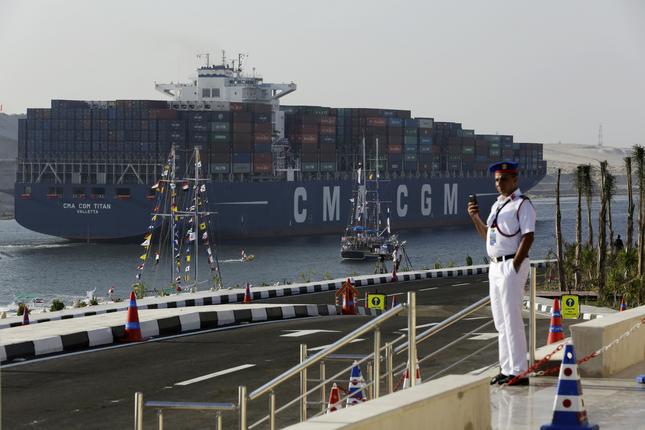 «Suez, traffico a 37 milioni di teu nel 2030»