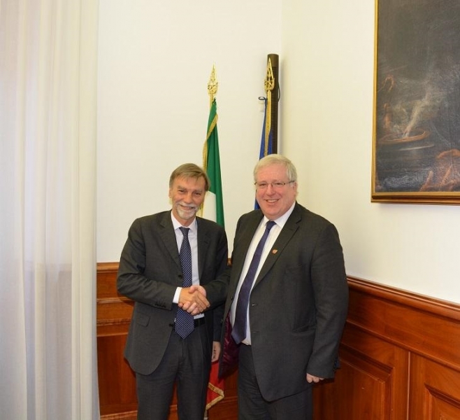 Delrio ha incontrato il Ministro inglese dei trasporti McLoughlin
