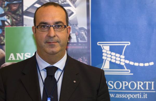 Porto di Taranto, prorogato l'incarico del commissario Prete