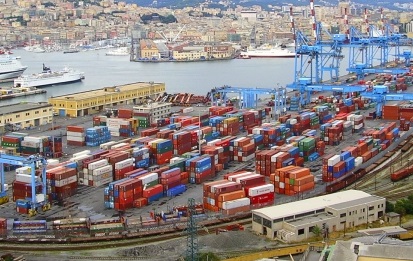 Porti, per il ministro Delrio sono la pedina fondamentale sullo scacchiere dei trasporti