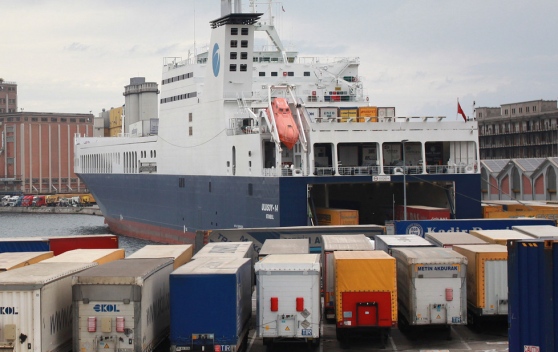 Crescono i traffici sulla rotta per la Turchia