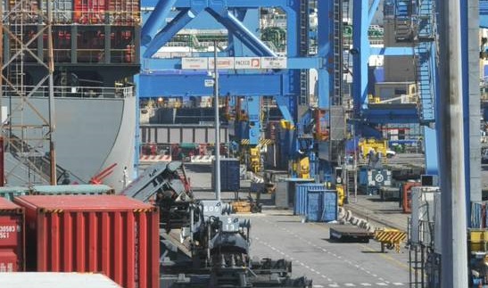 Genova: consorzio spedizionieri per pesa container