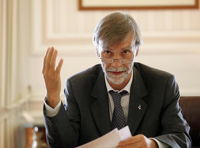 TAV - Il Ministro Delrio alla sindaca di Torino: ‘'La Torino-Lione e' necessaria. Sezione transfrontaliera e tunnel di base non sono in discussione. La nostra scelta e' di fare e fare bene''