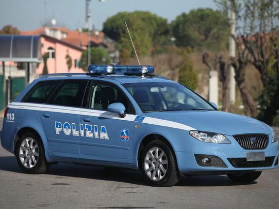 Anzio, trovati 4 autocarri rubati in un capannone