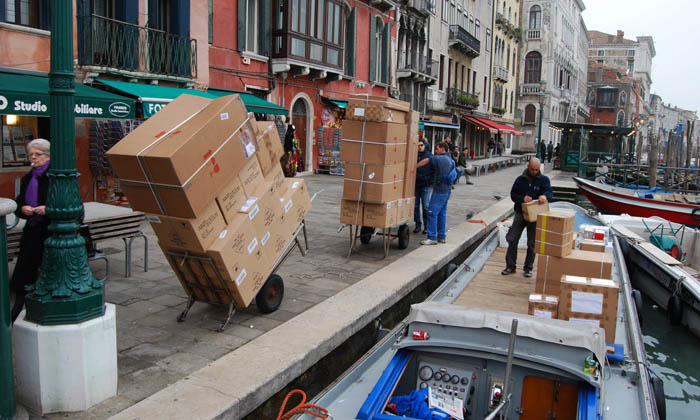 Merci a Venezia, Confartigianato: ''Strutture inadeguate e furti, serve un piano''