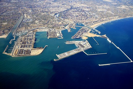 Hanjin Tabul entrata nel porto di Valencia