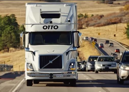 Il Tir guida autonoma funziona: il primo carico ha percorso 190 km da solo