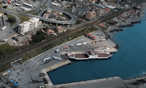 Il Porto di Tremestieri avr sei moli: costeranno 74 milioni di euro