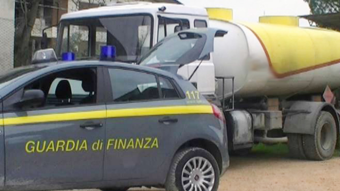 Contrabbando di gasolio dal Nord Europa