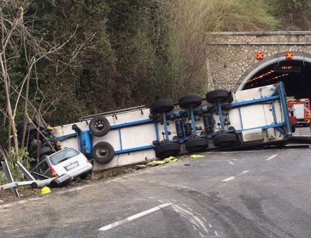 Incidente A10: camionista arrestato per omicidio colposo