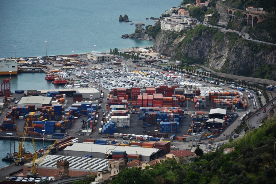 Porto Salerno: 110 kg di cocaina in un container