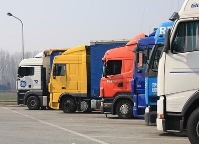 Ucraina: sospensione temporanea del trasporto di beni in Ucraina orientale