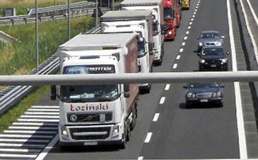 Brennero, proposto divieto sorpasso tir 24h
