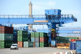 Genova: record container a Maggio