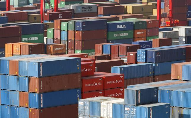 Shanghai sempre in testa alla classifica dei porti
