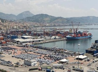 I Sindacati visitano il Porto di Salerno