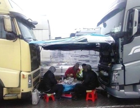 Firmato accordo sul distacco, ma senza autotrasporto