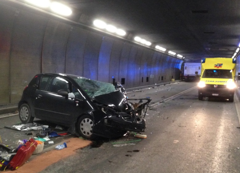 Incidente mortale nella galleria del San Gottardo