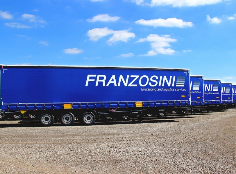 Semirimorchi Kgel per il trasporto intermodale di Franzosini
