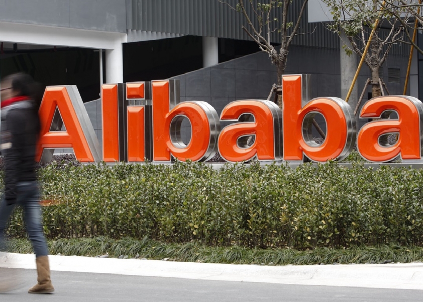 Alibaba s'insedia in Francia: grande occasione persa per l'Italia