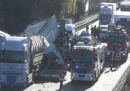 Combustibili sulle autostrade, cos viaggiamo su un ''campo minato''