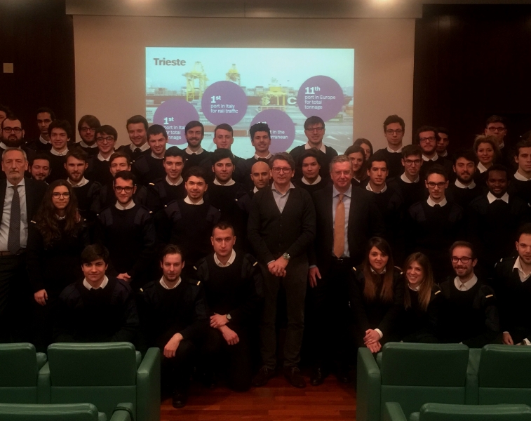 Porto Trieste: 100 allievi a lezione con il presidente Zeno D'Agostino