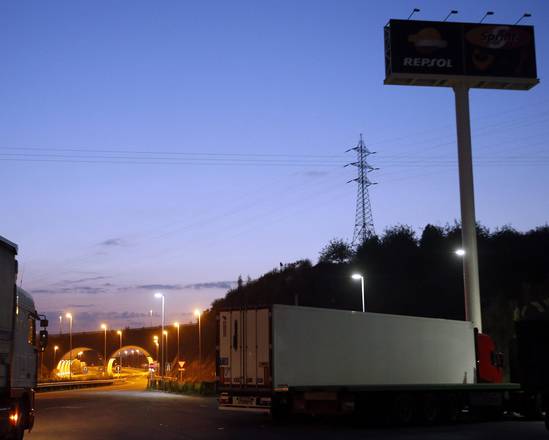Italia-Tunisia: ratificato accordo trasporto su strada