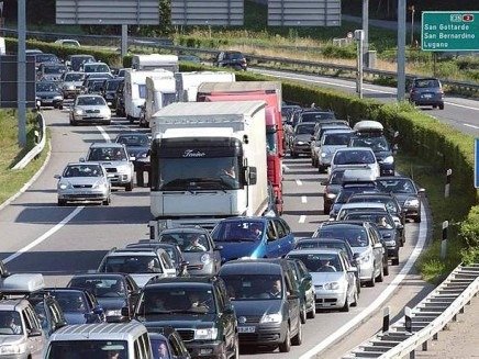 Trasporto merci su strada: calo del 38,1 per cento negli ultimi dieci anni