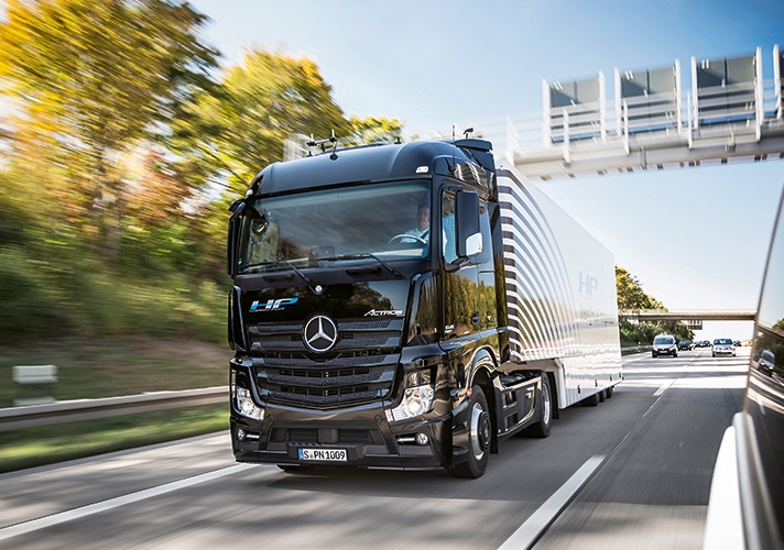 Buone prospettive per Daimler Trucks nel 2018