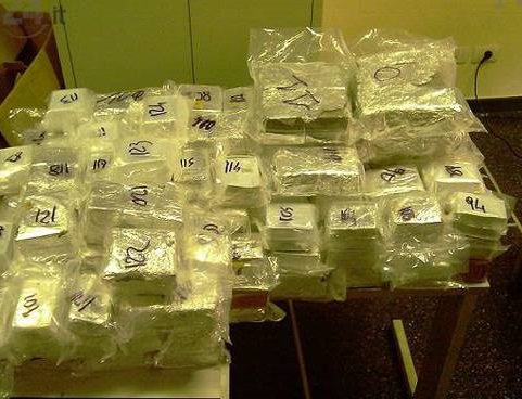 Genova - Sequestrati 300 kg di cocaina sul cargo