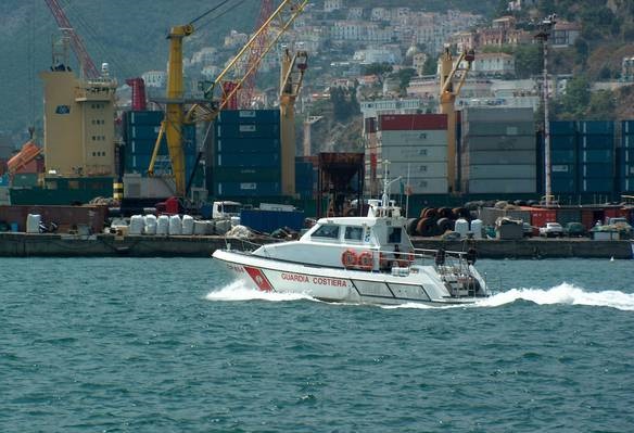 Porti: norme pi stringenti per container a bordo navi