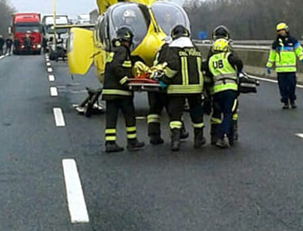 Tragedia in A21: la vittima un giovane camionista