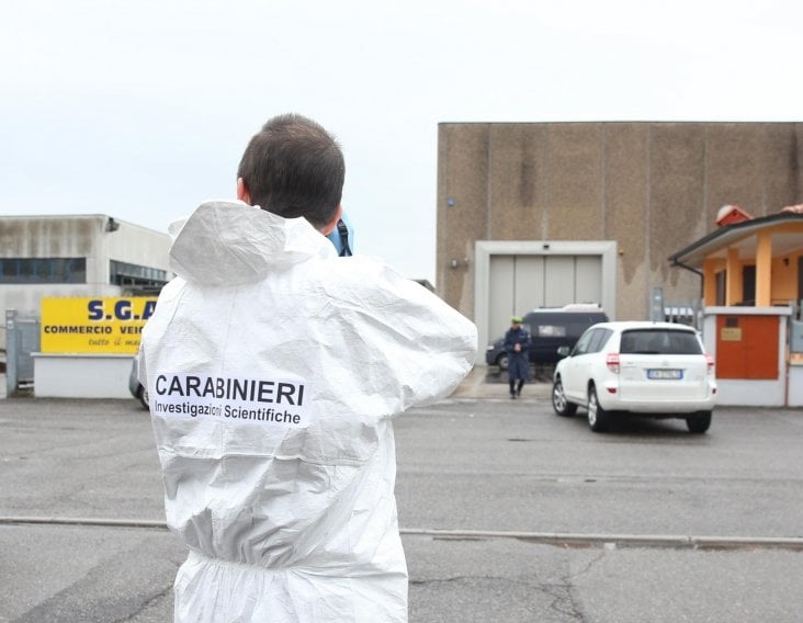 Pregiudicato della ''Banda dei Tir'' uccide due imprenditori e si toglie la vita