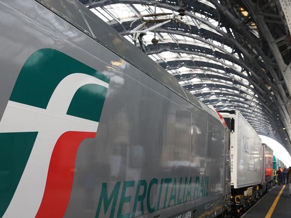 Le merci sui binari dell'Alta velocit con il Frecciarossa