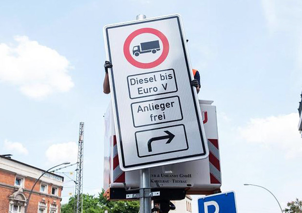 Amburgo chiude la Max-Brauer-Allee ai diesel fino Euro 5
