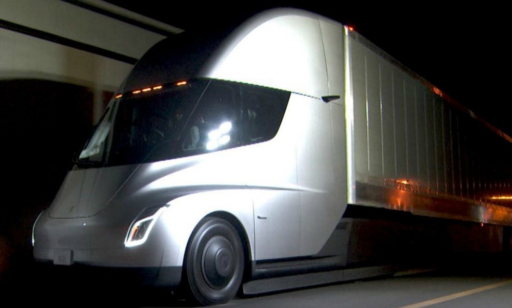 Tesla Semi: presunta violazione brevetti, causa da $ 2 miliardi