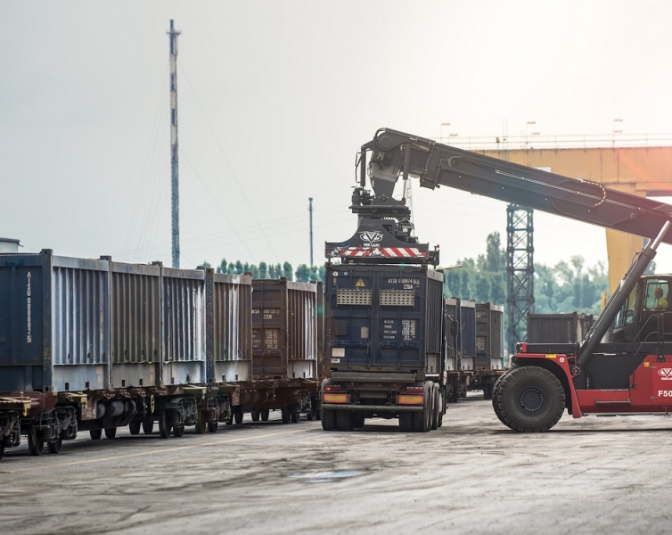Trasporto combinato merci: commissione TRAN approva la riforma