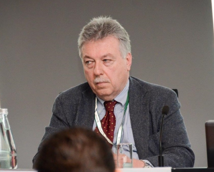 L'autotrasporto chiede ai sindacati confederali di ''scaricare'' i Cobas autori di blocchi selvaggi
